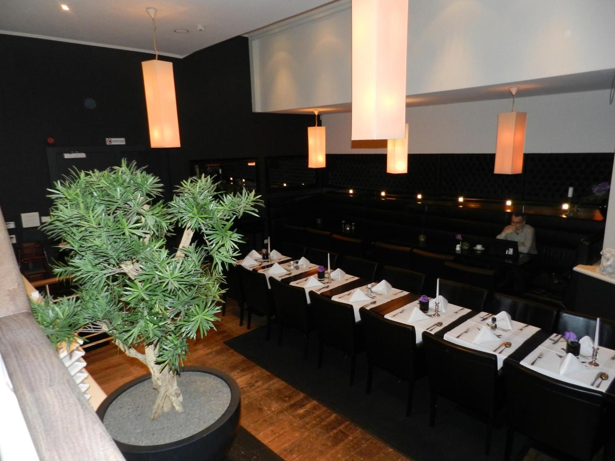 Van Der Valk Hotel Tronchiennes Extérieur photo