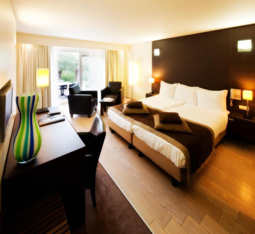 Van Der Valk Hotel Tronchiennes Extérieur photo
